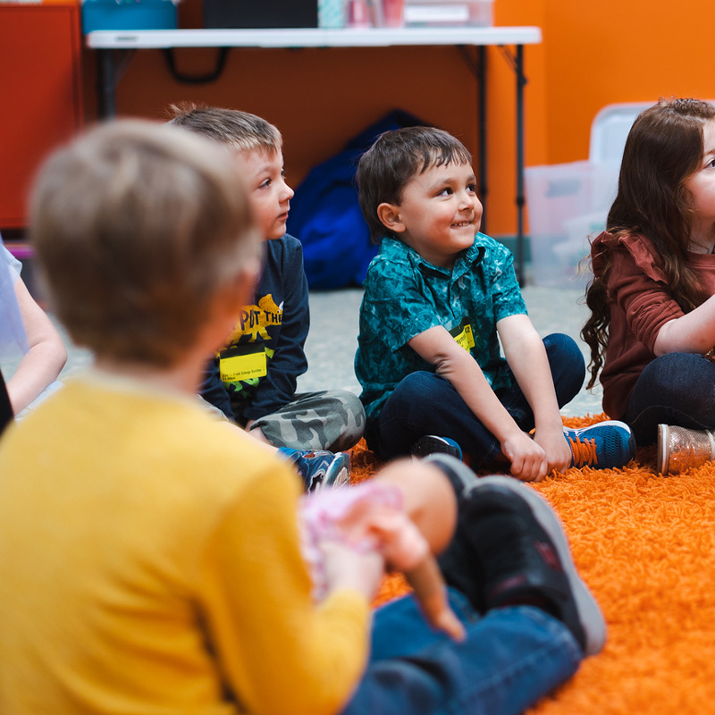 weekenv_kidside_800.jpg